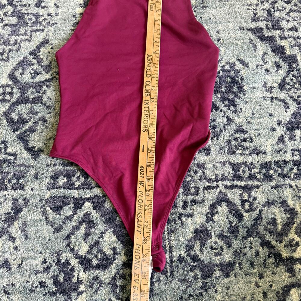 Aritzia Babaton | Contour 90’s Bodysuit Sleeveless Scoop Neck Sz Small Work - Picture 10 of 10